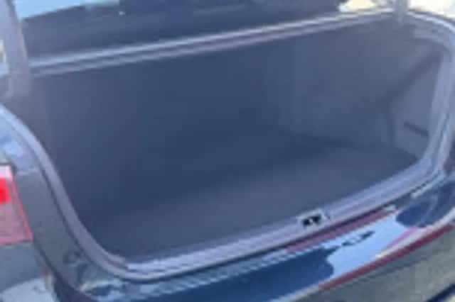 Toyota Avensis (2016) thumbnail 36