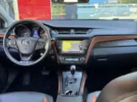 Toyota Avensis (2016) thumbnail 45