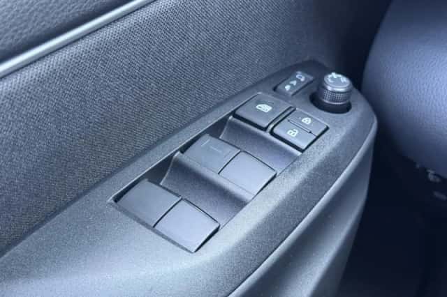 Toyota Yaris (2026) thumbnail 25