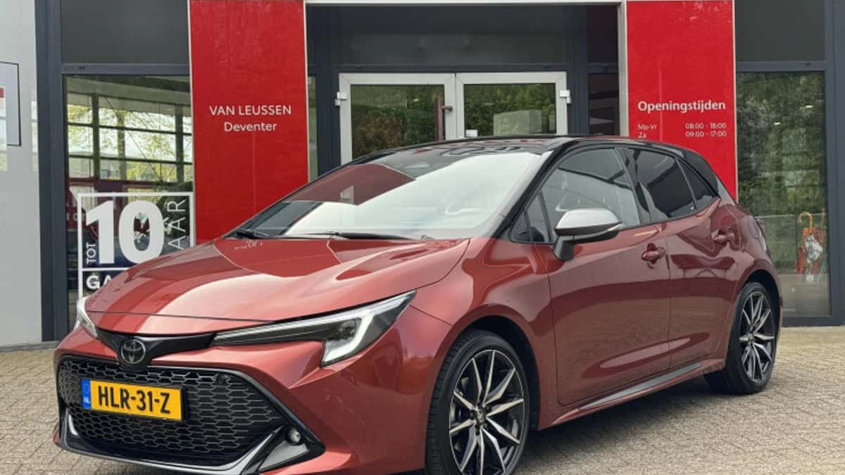 Toyota Corolla (2025) — foto 1