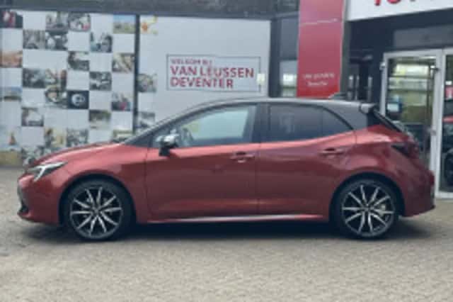 Toyota Corolla (2025) thumbnail 3