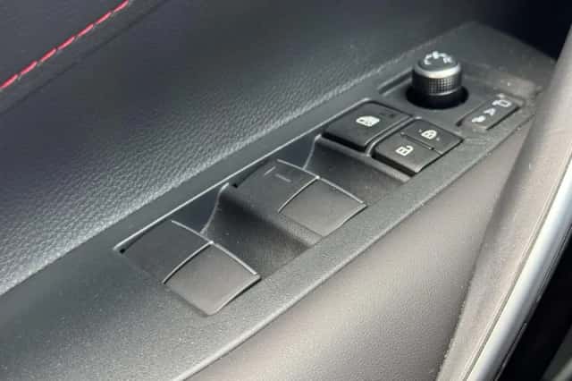 Toyota Corolla (2025) thumbnail 30