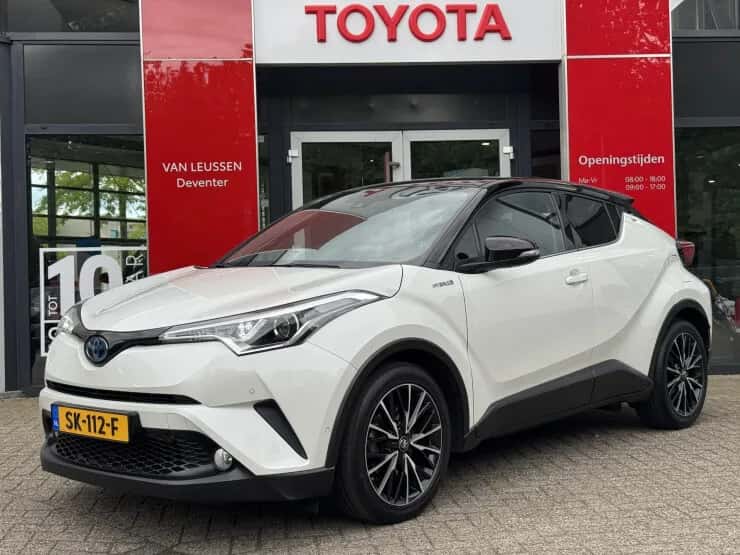 Toyota C hr (2018) — foto 1