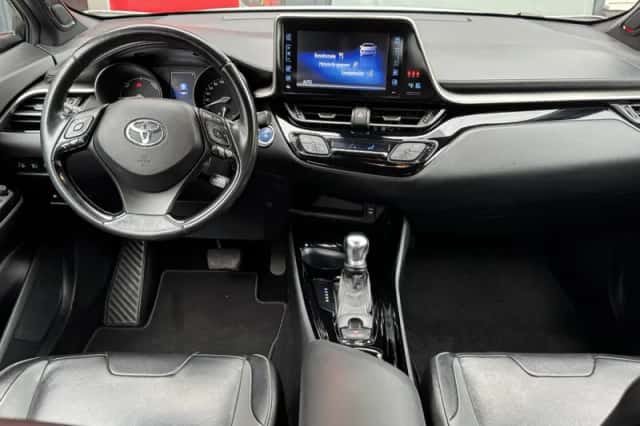 Toyota C hr (2018) thumbnail 13