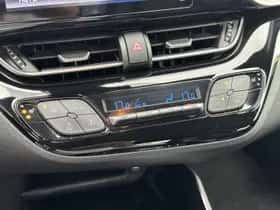 Toyota C hr (2018) thumbnail 18