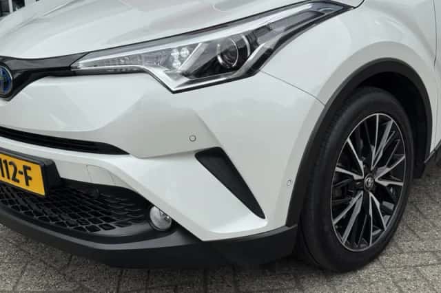 Toyota C hr (2018) thumbnail 31
