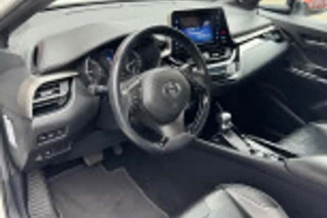 Toyota C hr (2018) thumbnail 40