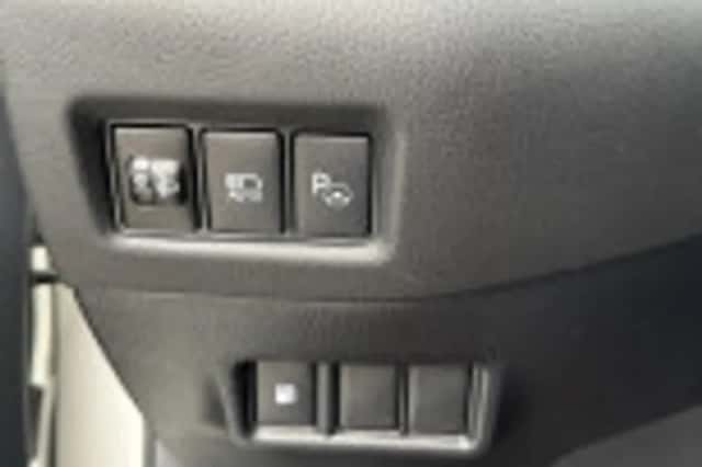 Toyota C hr (2018) thumbnail 42