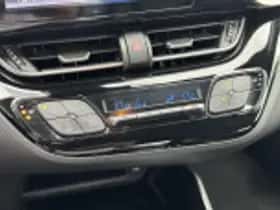 Toyota C hr (2018) thumbnail 44
