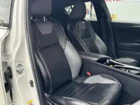 Toyota C hr (2018) thumbnail 6