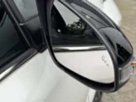 Toyota C hr (2018) thumbnail 53