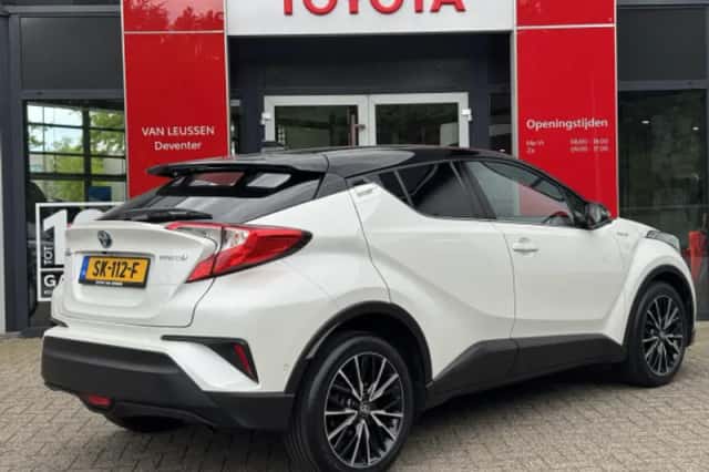 Toyota C hr (2018) thumbnail 67
