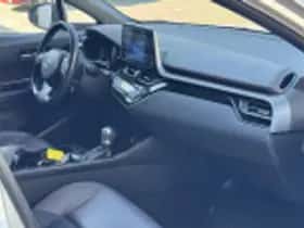 Toyota C hr (2018) thumbnail 25