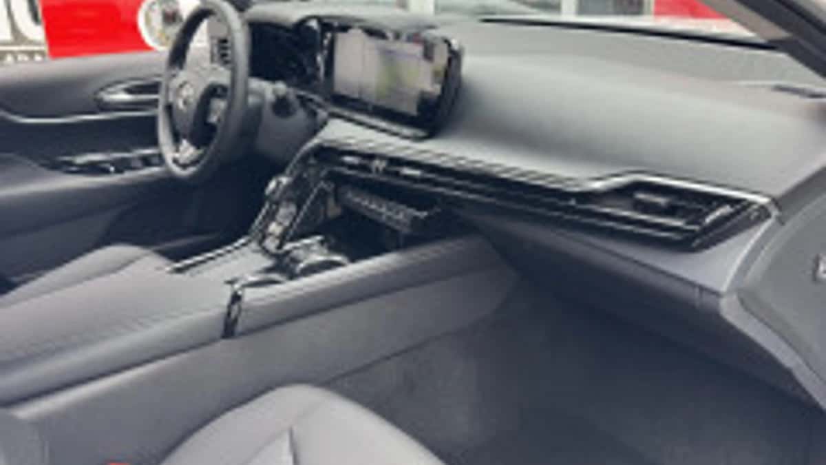 Toyota Mirai (2022) — foto 1