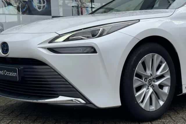 Toyota Mirai (2022) thumbnail 30