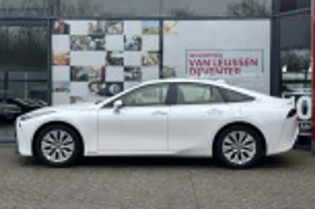 Toyota Mirai (2022) thumbnail 38