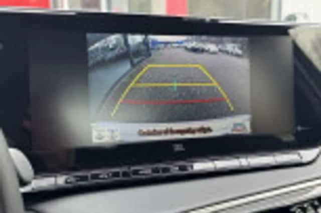 Toyota Mirai (2022) thumbnail 57