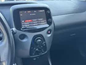 Toyota Aygo (2019) thumbnail 14