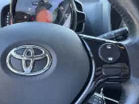 Toyota Aygo (2019) thumbnail 32