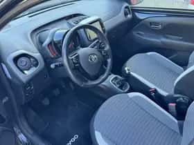 Toyota Aygo (2019) thumbnail 43