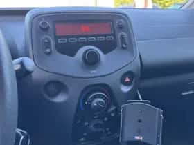Toyota Aygo (2020) thumbnail 17