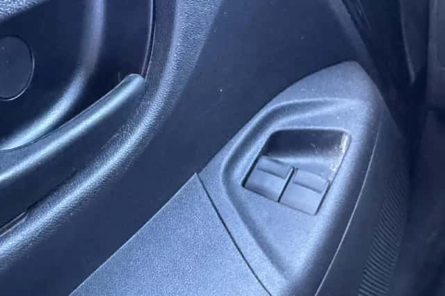 Toyota Aygo (2020) thumbnail 18