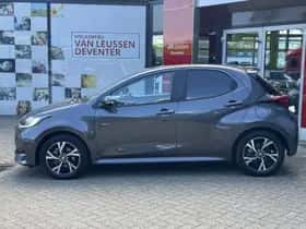 Toyota Yaris (2025) thumbnail 2