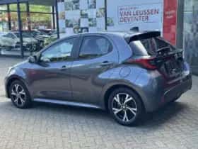 Toyota Yaris (2025) thumbnail 3