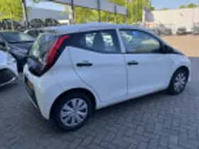 Toyota Aygo (2021) thumbnail 22