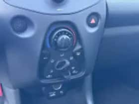 Toyota Aygo (2021) thumbnail 27