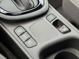Toyota Yaris (2025) thumbnail 16