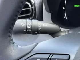 Toyota Yaris (2025) thumbnail 24