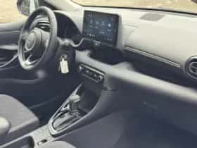Toyota Yaris (2025) thumbnail 4