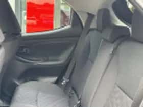 Toyota Yaris (2025) thumbnail 37