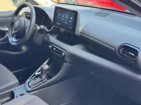 Toyota Yaris (2025) thumbnail 10