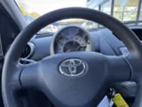 Toyota Aygo (2010) thumbnail 32