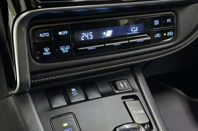 Toyota Auris (2018) thumbnail 14