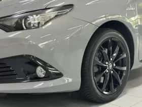 Toyota Auris (2018) thumbnail 18