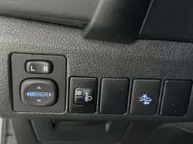 Toyota Auris (2018) thumbnail 20