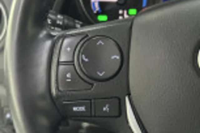 Toyota Auris (2018) thumbnail 35