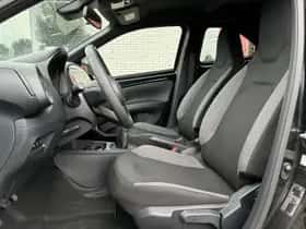 Toyota Aygo X (2024) thumbnail 17