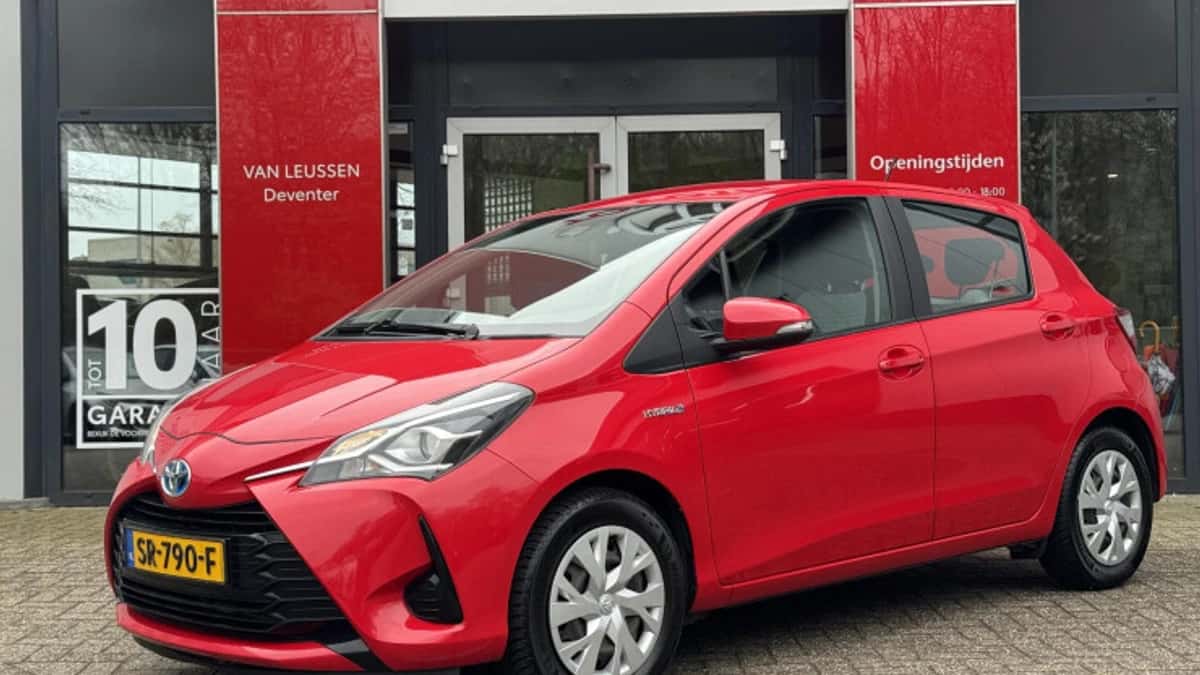 Toyota Yaris (2018) — foto 1