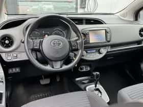 Toyota Yaris (2018) thumbnail 18