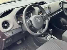 Toyota Yaris (2018) thumbnail 4