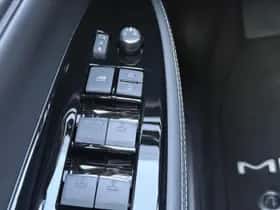 Toyota Mirai (2022) thumbnail 15