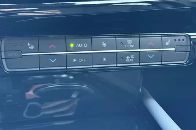 Toyota Mirai (2022) thumbnail 19