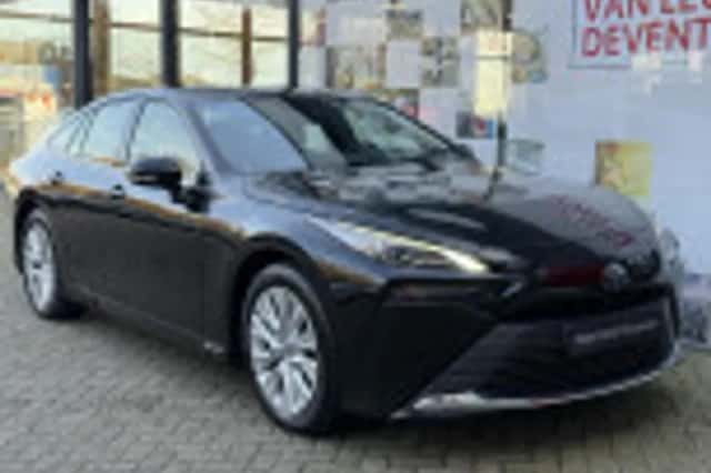 Toyota Mirai (2022) thumbnail 28