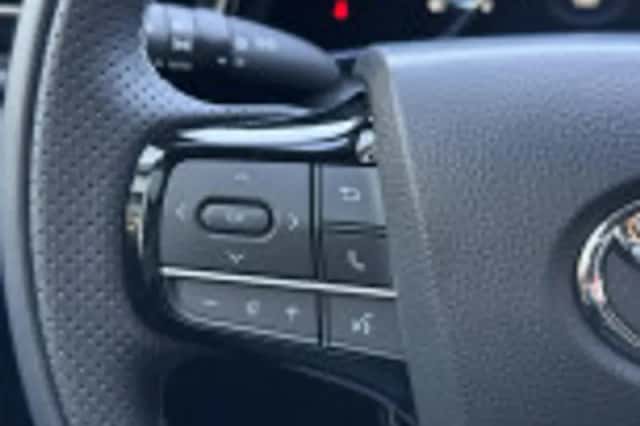 Toyota Mirai (2022) thumbnail 33