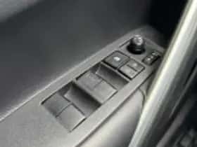 Toyota Corolla (2025) thumbnail 36