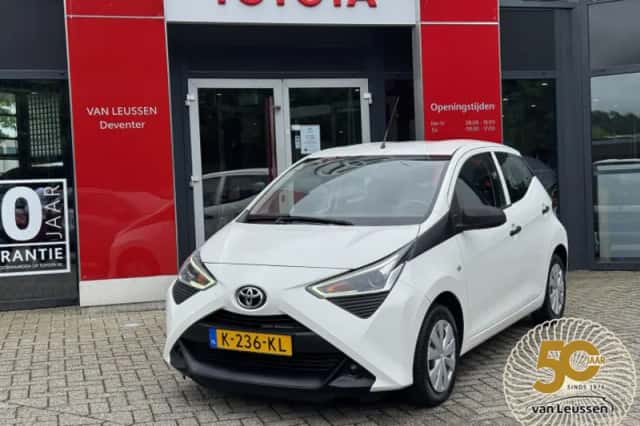Toyota Aygo (2021) thumbnail 1